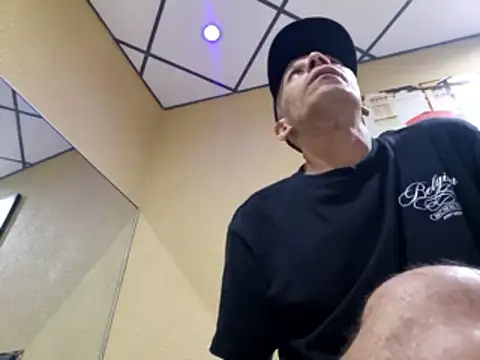 karlossan24 online show from March 2026 06:49:01 AM