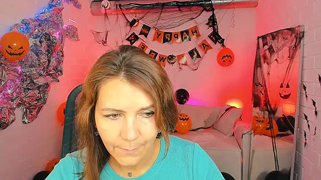 NicoleHitman online show from October 2025 05:42:02 AM