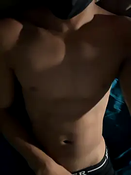 maxx777 online show from September 2025 08:32:02 PM