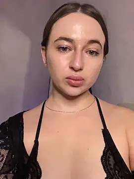 Snapshot of AlisaQSky chatting on October 2025 09:30:01 PM AlisaQSky online show from October 2025 09:30:01 PM