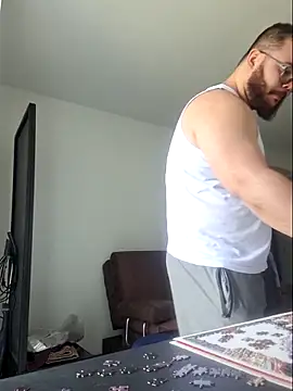 Edmund98 online show from March 2026 06:03:02 PM