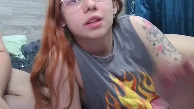 Snapshot of MySweetGirls chatting on July 2026 05:22:01 AM MySweetGirls online show from July 2026 05:22:01 AM