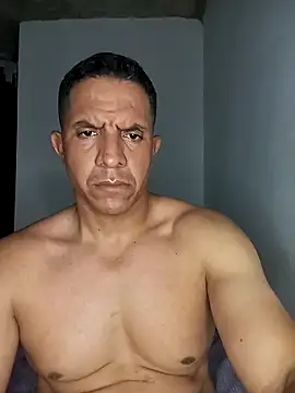 Snapshot of Dary_Fran chatting on September 2025 04:06:02 AM Dary Fran online show from September 2025 04:06:02 AM