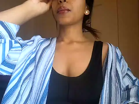 Snapshot of Queen_Ayeshaa chatting on March 2025 11:22:02 AM Queen Ayeshaa online show from March 2025 11:22:02 AM