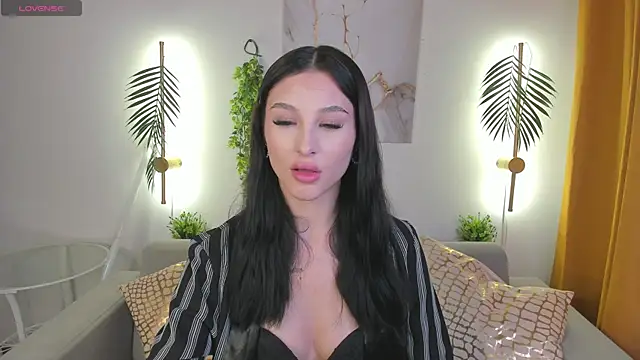 Snapshot of Erika_Flame chatting on October 2025 12:47:01 PM Erika Flame online show from October 2025 12:47:01 PM