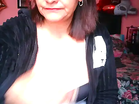 Snapshot of BiancaSteel chatting on July 2026 06:03:01 PM BiancaSteel online show from July 2026 06:03:01 PM
