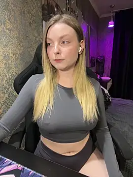 Lina ly online show from April 2026 08:00:02 PM