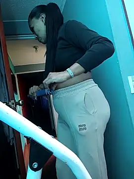 Ariana Rodriguez online show from December 2025 01:26:01 PM