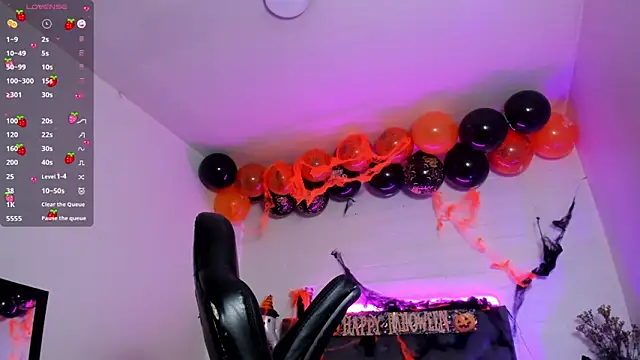 Snapshot of Ayliinn_ chatting on October 2025 04:20:01 AM Ayliinn online show from October 2025 04:20:01 AM