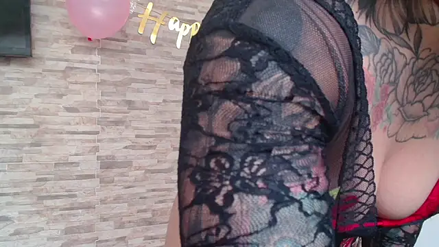 Snapshot of Cristal_Velle chatting on March 2025 05:08:02 PM Cristal Velle online show from March 2025 05:08:02 PM