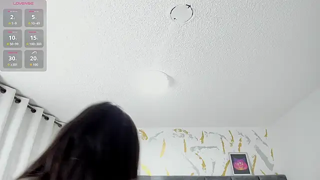 Snapshot of Cristal_Velle chatting on November 2025 12:38:01 PM Cristal Velle online show from November 2025 12:38:01 PM