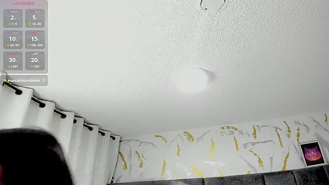 Snapshot of Cristal_Velle chatting on December 2025 12:36:02 PM Cristal Velle online show from December 2025 12:36:02 PM