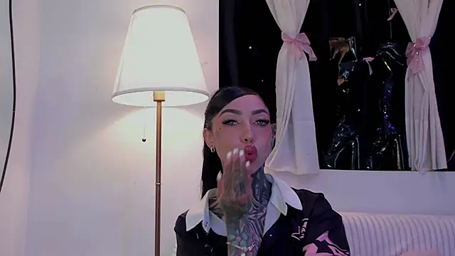 Dani Valen online show from December 2025 12:48:01 AM