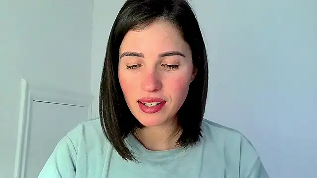 Snapshot of neferutt chatting on November 2025 04:08:02 PM neferutt online show from November 2025 04:08:02 PM