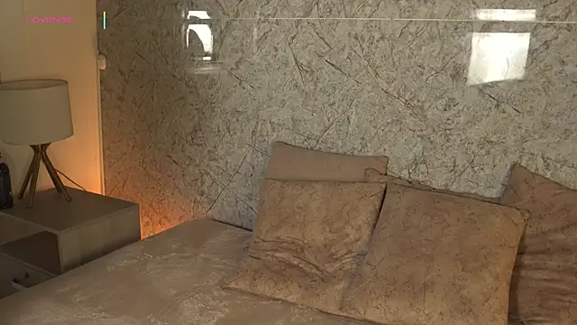 alison222  online show from February 2026 11:38:02 AM