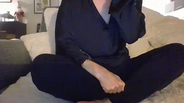 Valentinette online show from December 2025 08:46:01 PM