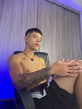 ErosKhaos online show from April 2026 04:45:02 PM