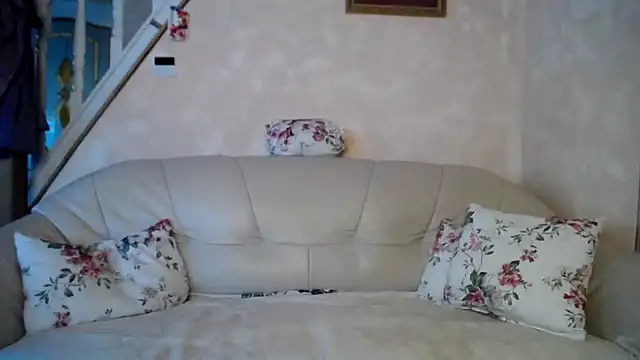 Snapshot of Kathylovexxx chatting on April 2026 06:19:01 AM Kathylovexxx online show from April 2026 06:19:01 AM