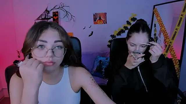 kiki swan online show from November 2025 06:56:02 AM