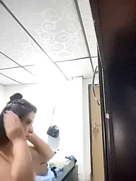 mialorents online show from November 2025 01:46:01 PM