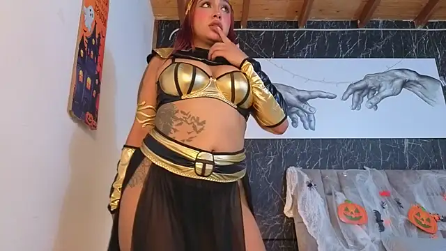 nicelle carson  online show from October 2025 12:39:02 PM