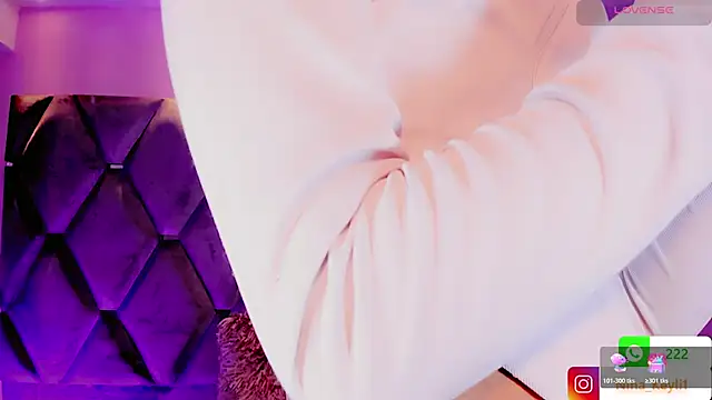 Nina Keyli online show from November 2025 07:14:01 PM