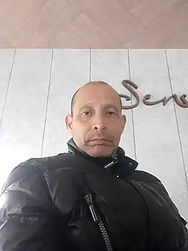 Snapshot of locotronalo chatting on September 2025 12:43:02 PM locotronalo online show from September 2025 12:43:02 PM