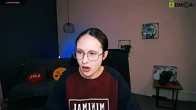 Snapshot of mona_cloud chatting on March 2025 09:16:02 AM mona cloud online show from March 2025 09:16:02 AM