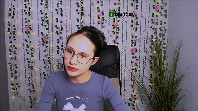 Snapshot of mona_cloud chatting on March 2025 12:50:02 PM mona cloud online show from March 2025 12:50:02 PM