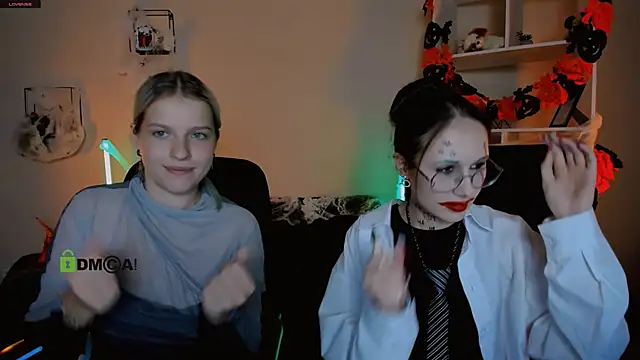 Snapshot of mona_cloud chatting on October 2025 07:14:02 PM mona cloud online show from October 2025 07:14:02 PM