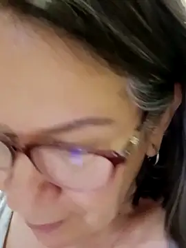 victoria wayne online show from February 2026 09:59:01 AM