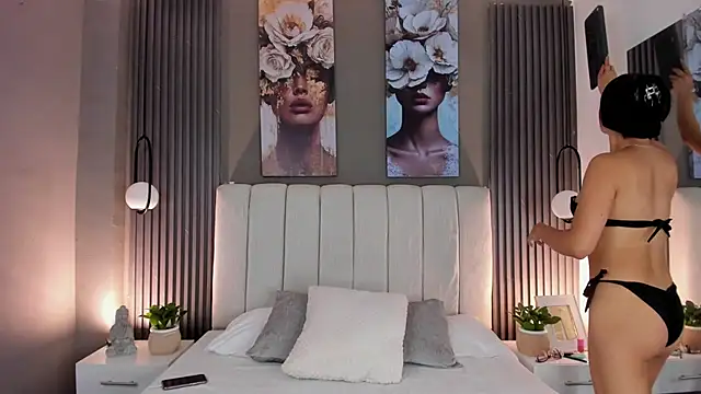 GiannaColling1 online show from November 2025 09:36:02 PM