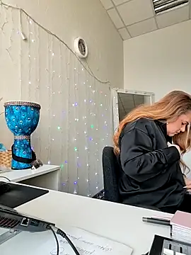 Juicy PeachLux online show from March 2026 05:55:02 AM