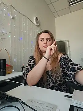 Snapshot of Juicy_PeachLux chatting on May 2026 10:36:01 AM Juicy PeachLux online show from May 2026 10:36:01 AM
