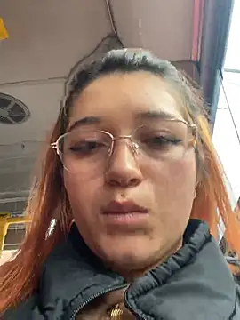 Karina Leon online show from April 2026 07:31:02 PM