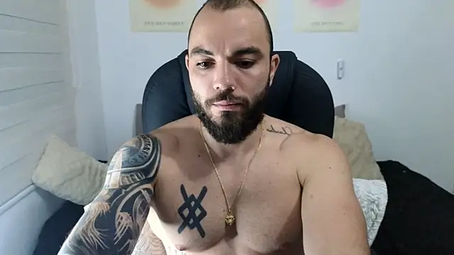 Isaac Carter online show from November 2025 10:38:01 AM