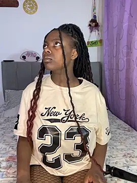 Kennya   online show from September 2025 04:06:02 AM