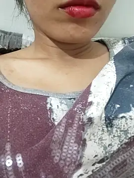 saraaxx1 online show from May 2026 10:59:01 PM