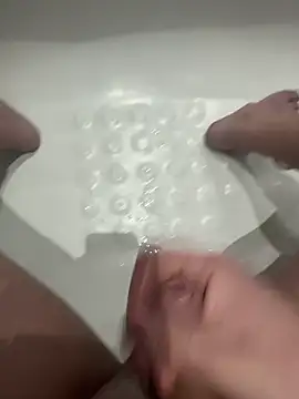 Snapshot of chrisssssss24 chatting on March 2025 02:46:02 AM chrisssssss24 online show from March 2025 02:46:02 AM