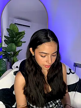 Snapshot of _Emily_Thompson_ chatting on October 2025 12:36:01 AM Emily Thompson online show from October 2025 12:36:01 AM