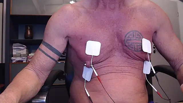 Snapshot of munichrubber chatting on December 2024 05:04:01 AM munichrubber online show from December 2024 05:04:01 AM