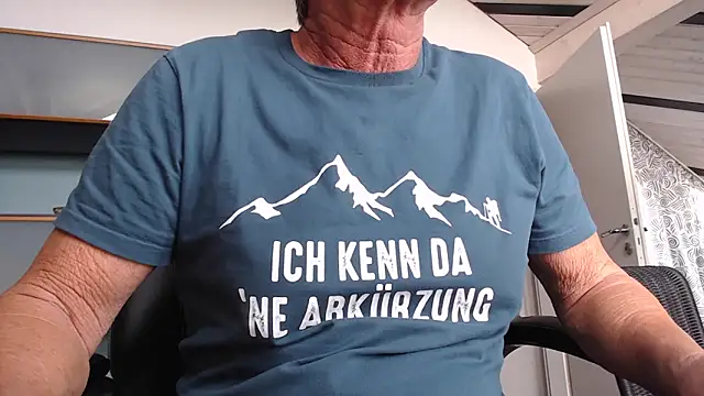 Snapshot of munichrubber chatting on December 2024 10:19:02 AM munichrubber online show from December 2024 10:19:02 AM