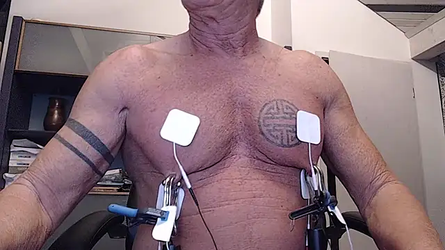 Snapshot of munichrubber chatting on December 2024 05:33:02 AM munichrubber online show from December 2024 05:33:02 AM