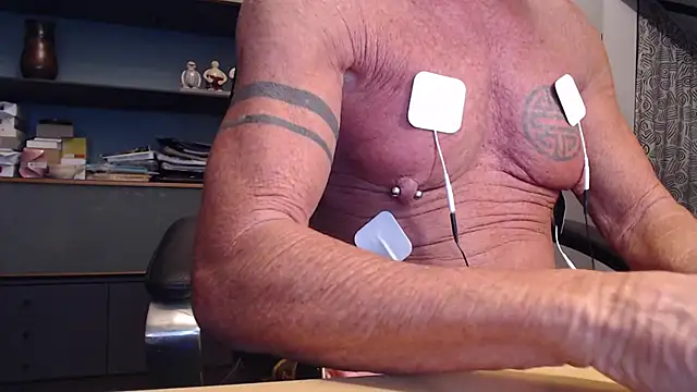 Snapshot of munichrubber chatting on September 2025 04:28:01 AM munichrubber online show from September 2025 04:28:01 AM