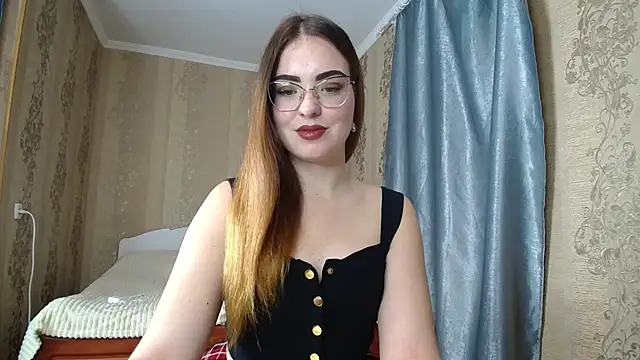 Snapshot of Leila_Kissyu chatting on November 2025 12:05:02 PM Leila Kissyu online show from November 2025 12:05:02 PM