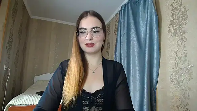 Snapshot of Leila_Kissyu chatting on November 2025 02:27:01 PM Leila Kissyu online show from November 2025 02:27:01 PM