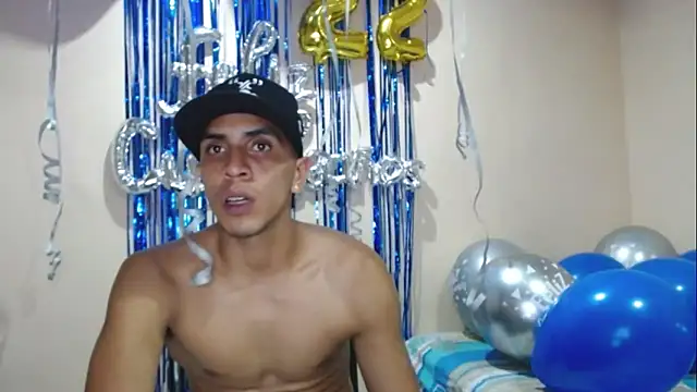 Monkey uchiha777 online show from September 2025 12:21:02 AM