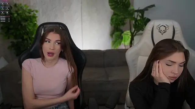 Snapshot of Billie054 chatting on November 2025 08:19:01 AM Billie054 online show from November 2025 08:19:01 AM