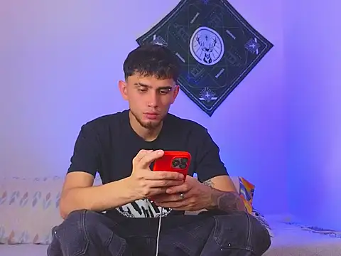 samevansx  online show from November 2025 07:57:01 PM