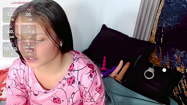 Snapshot of vella_sex chatting on March 2025 08:38:02 PM vella sex online show from March 2025 08:38:02 PM